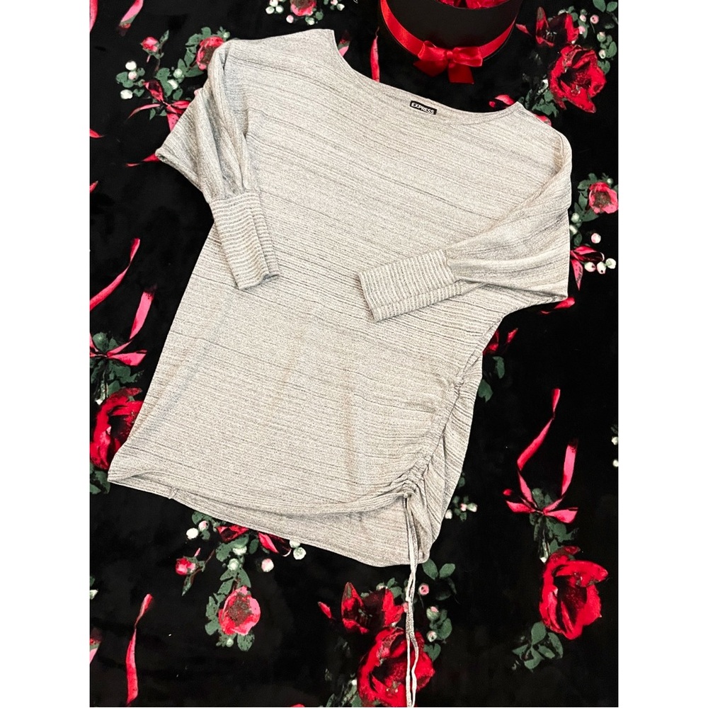 EXPRESS light sweater. It sparkles but hard to see in pics size M. Rouched side.